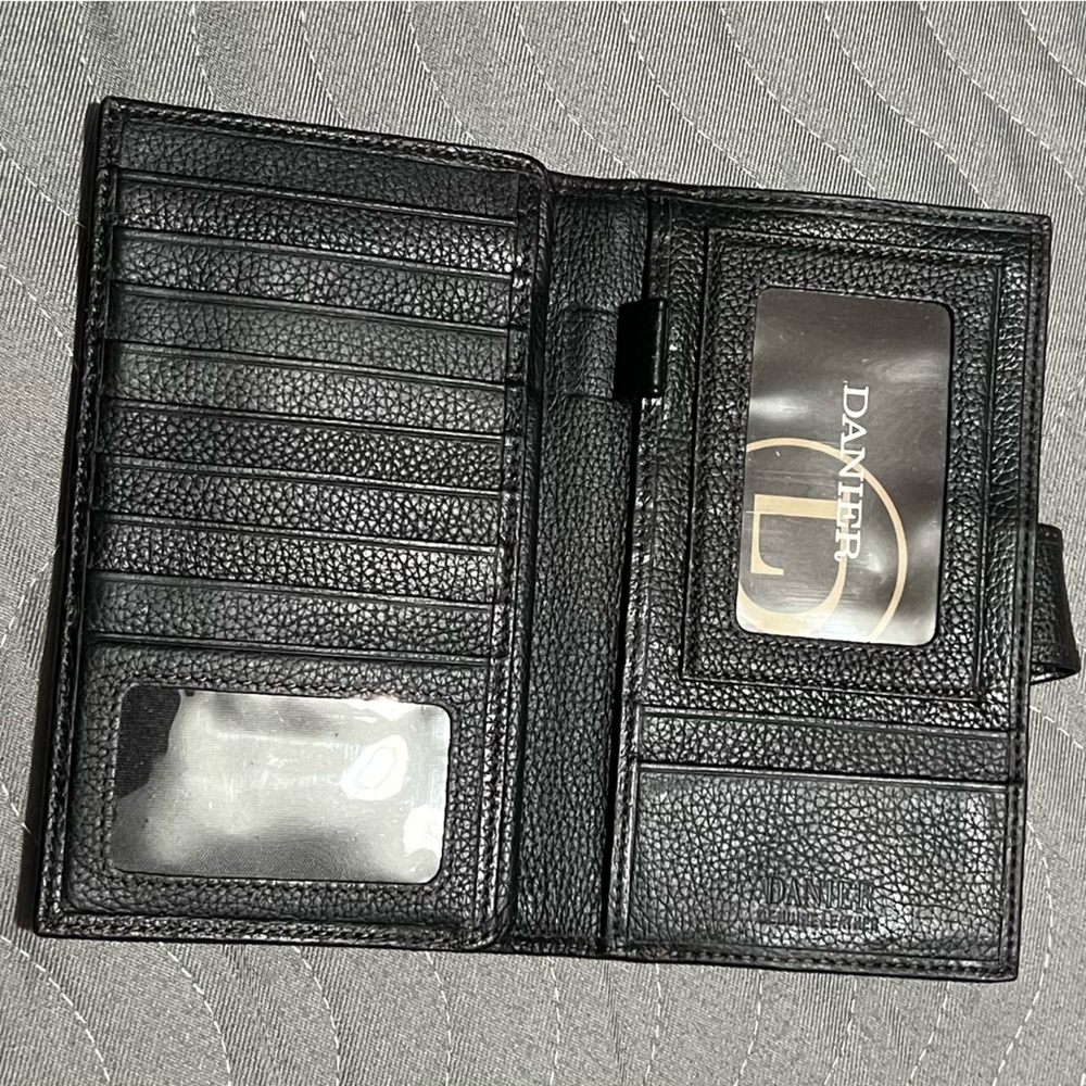 DANIER Leather Wallet